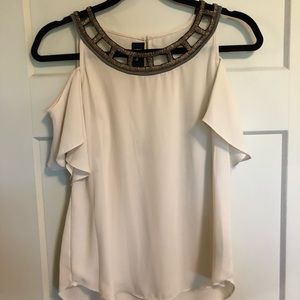 OFF SHOULDER CREAM SHIRT